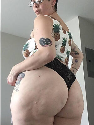 big booty mature amateur porn pics