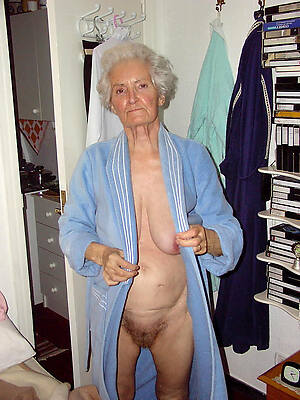 bush-leaguer sexy grandmas nude lovemaking pics
