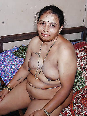 beautiful indian grown-up milf love posing nude