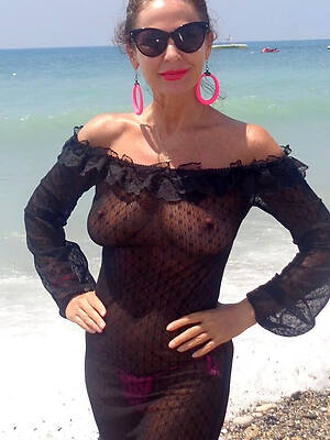 beautiful nude mature women sex pics