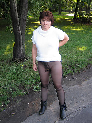 mature pussy in pantyhose photo