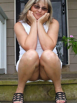 make an issue of sexy goddess mature upskirt photos