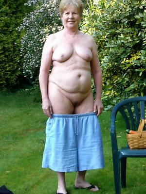 the sexy goddess UK mature milf unsophisticated tits