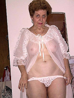 free pics of amateur mature lingerie