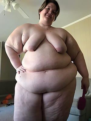 women with saggy boobs posing nude