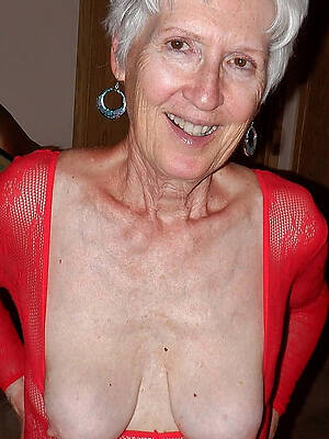 naked pics of beautiful mature pussy over 60