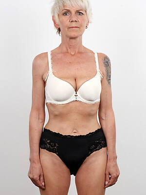 hot mature lingerie free gallery