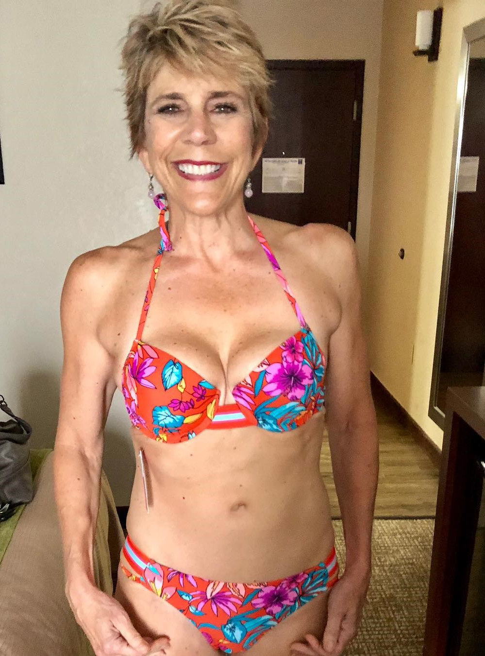 Mature amateur bikini see porn pics - MatureWomenPics.com